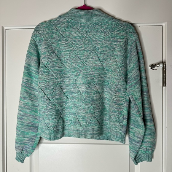 NEW 525 AMERICA lattice split neck collar pull over in cyan multi - Picture 13 of 15